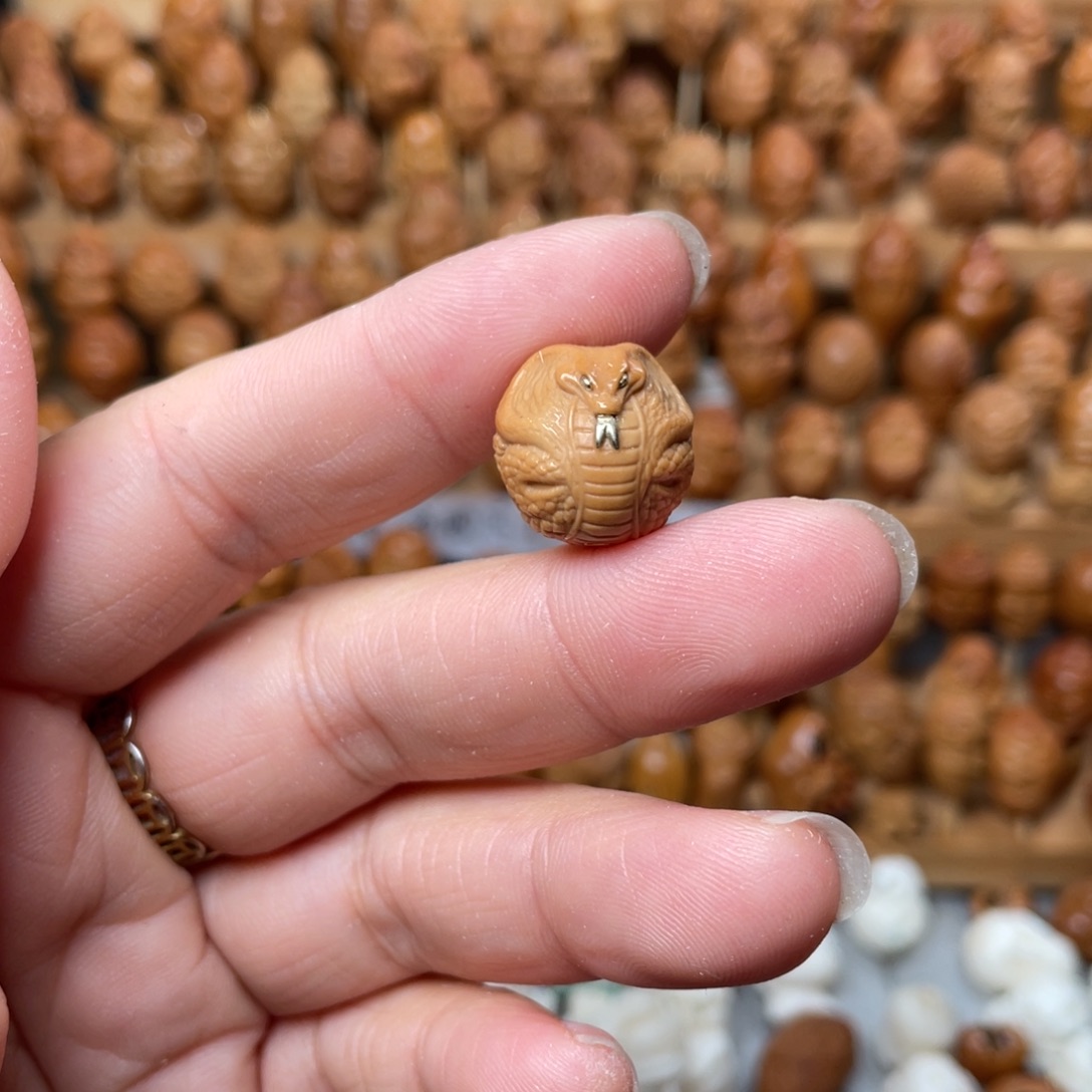 橄榄核手串/手链猴头蛇