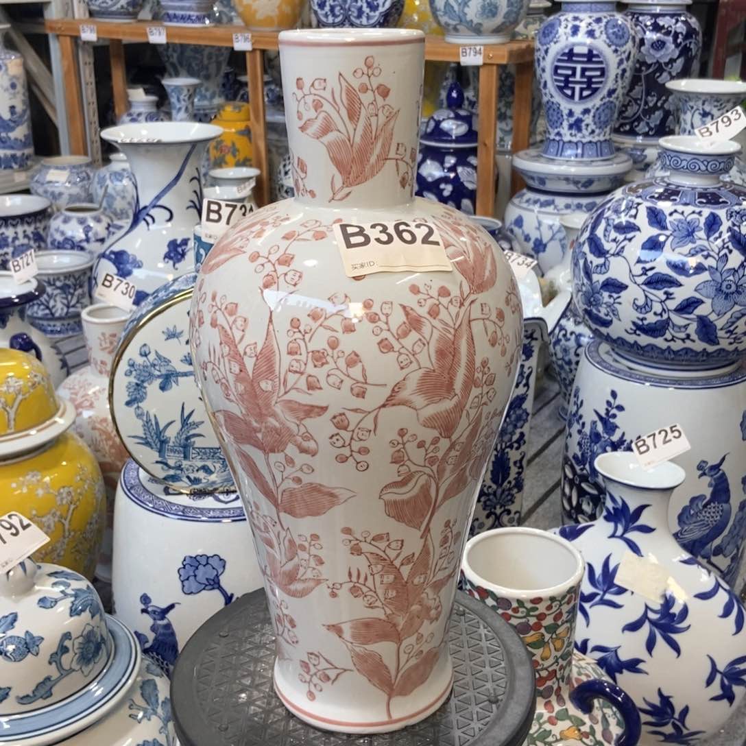 摆件花瓶手绘釉下彩