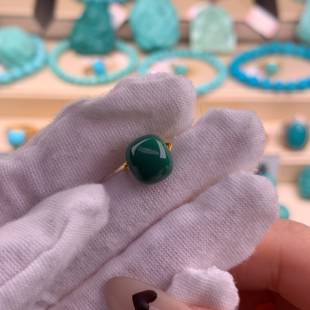 绿松石珠宝奇石未镶嵌9.6*8.5mm