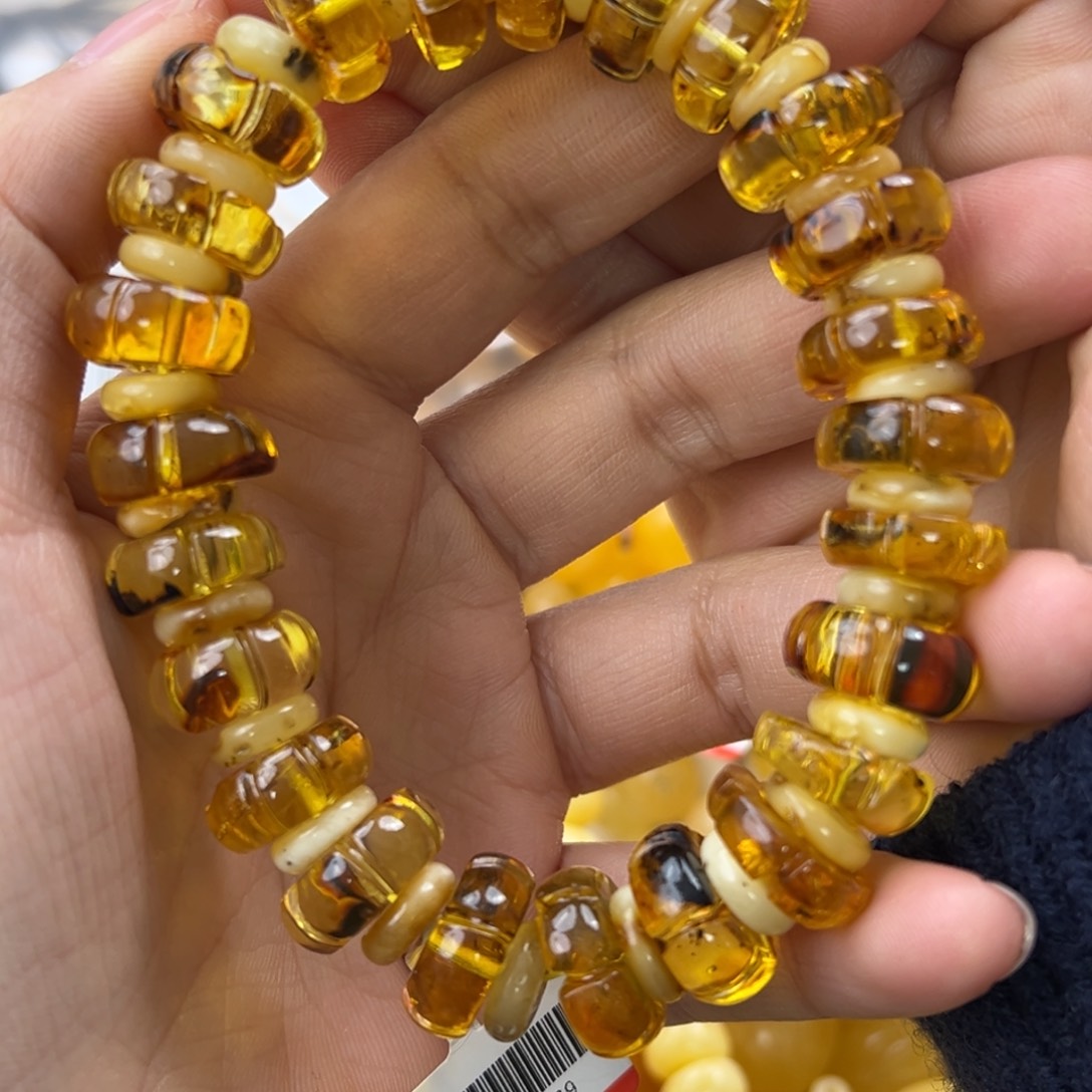 琥珀珠宝奇石未镶嵌