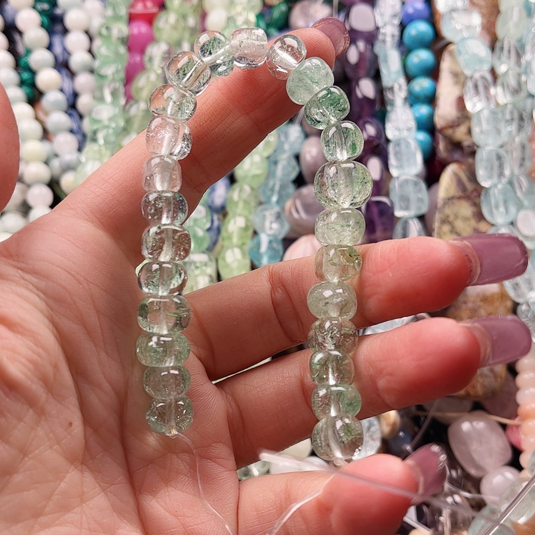 石英质玉珠宝奇石未镶嵌半条