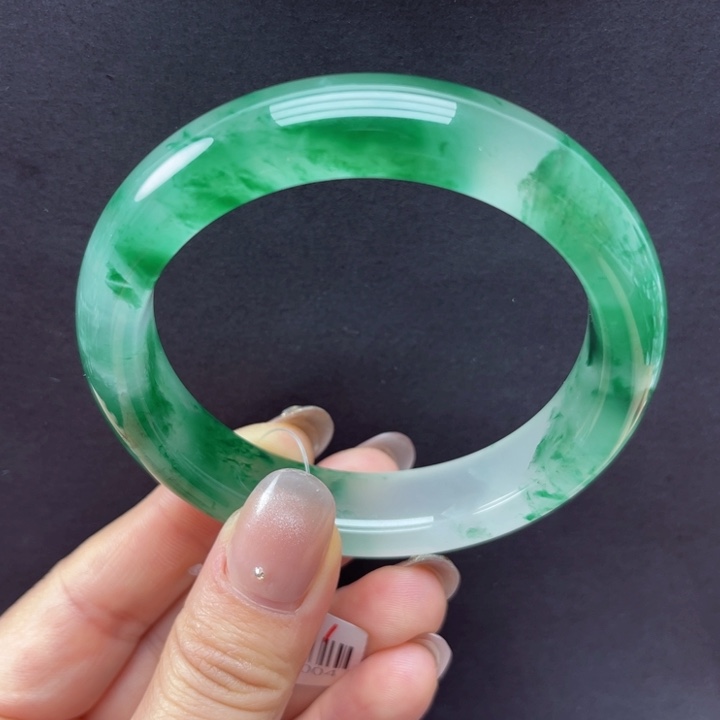 石英岩玉未镶嵌手镯