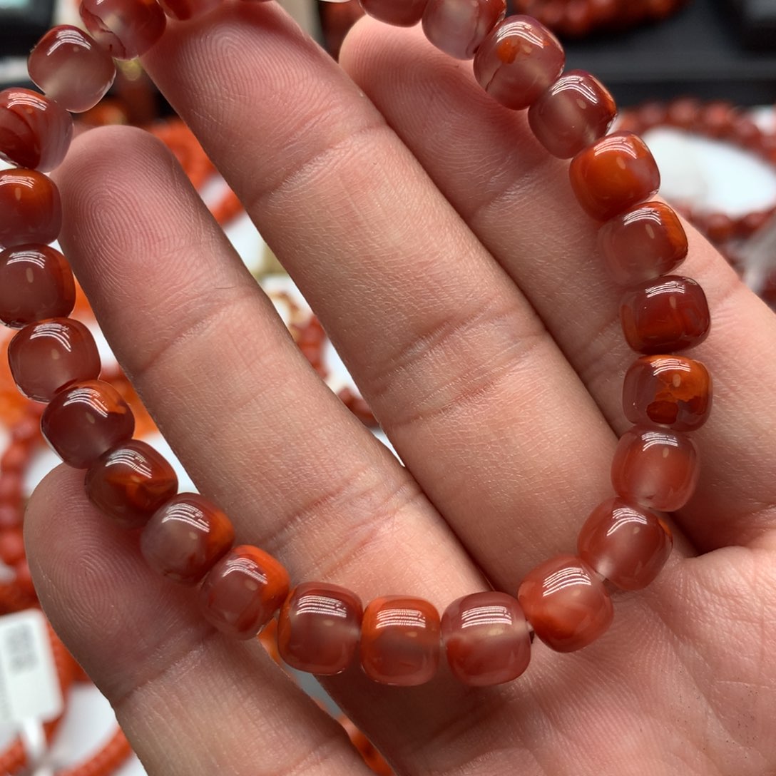 南红玛瑙手链未镶嵌