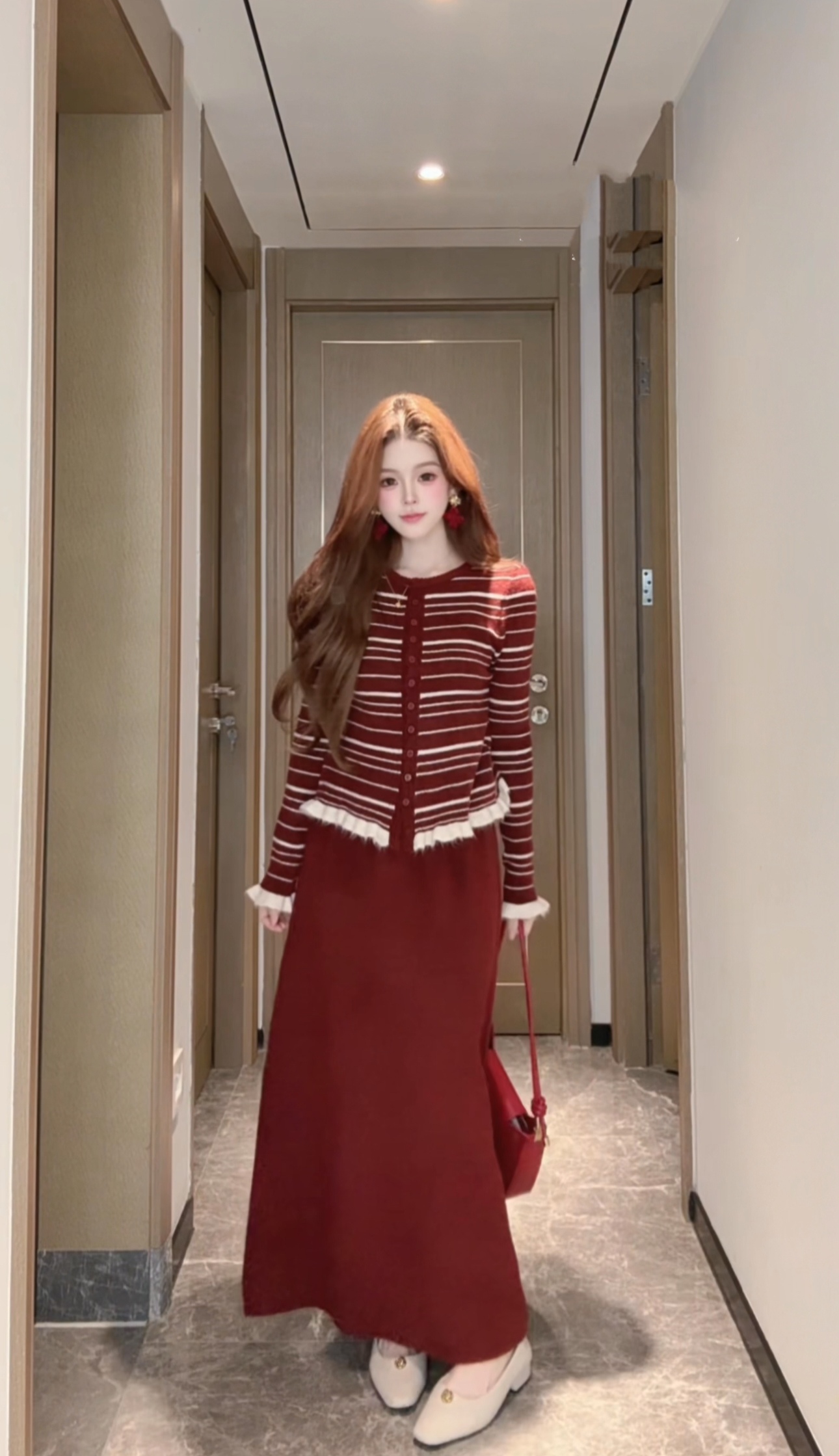 2760圣诞节穿搭设计感木耳边拼接长袖条纹开衫套装