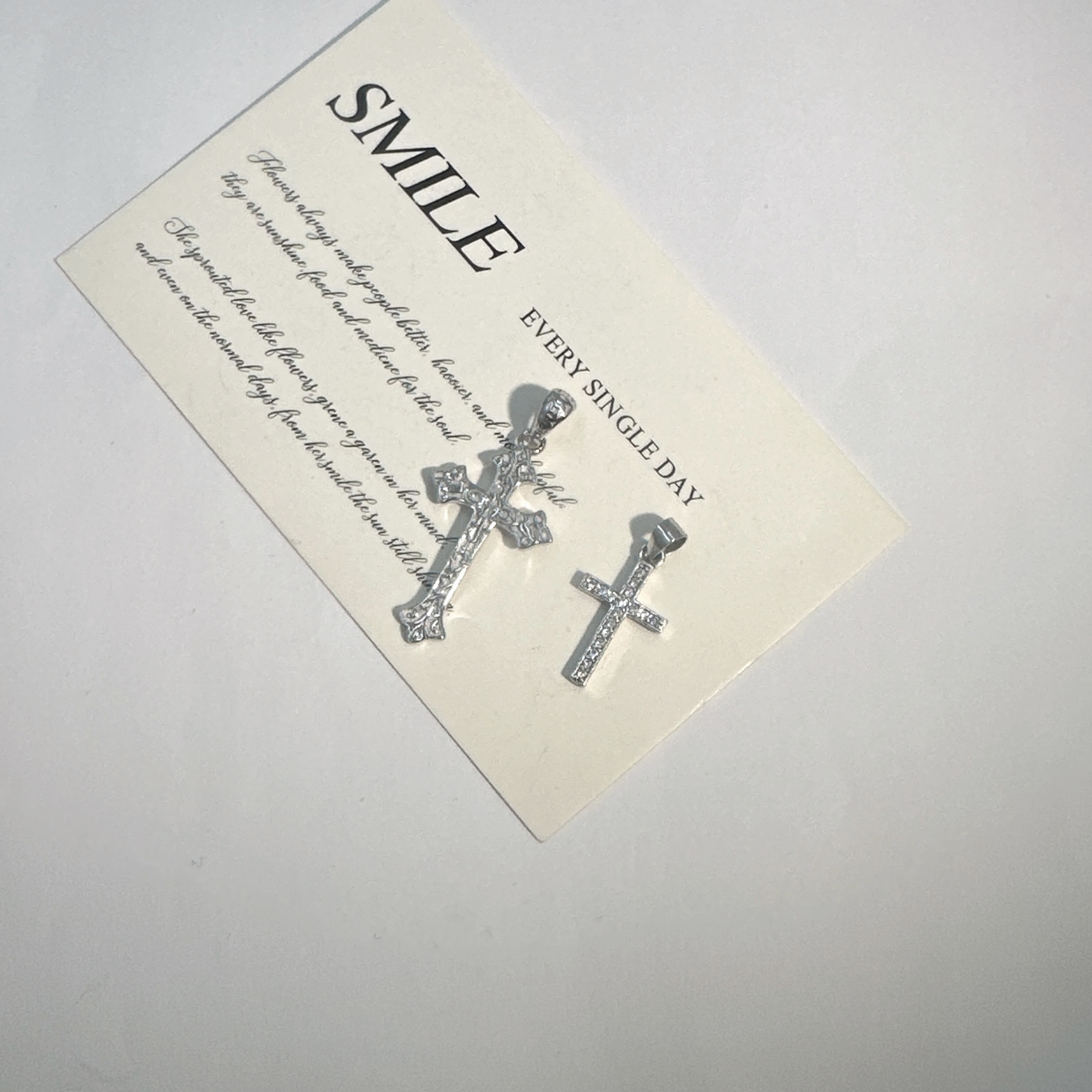 吊坠足银合成锆石 十字架吊坠 足银990 铂金色