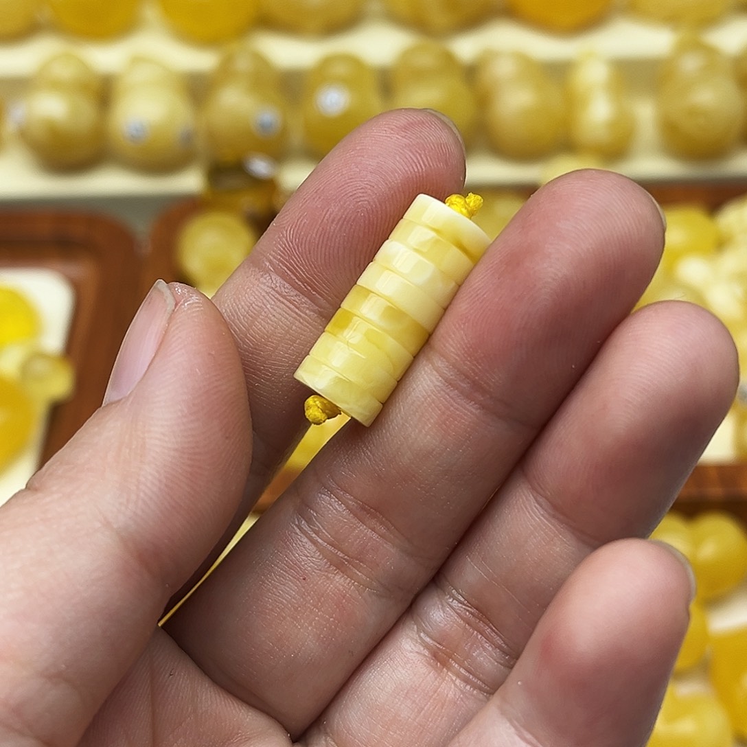 蜜蜡未镶嵌裸石天然