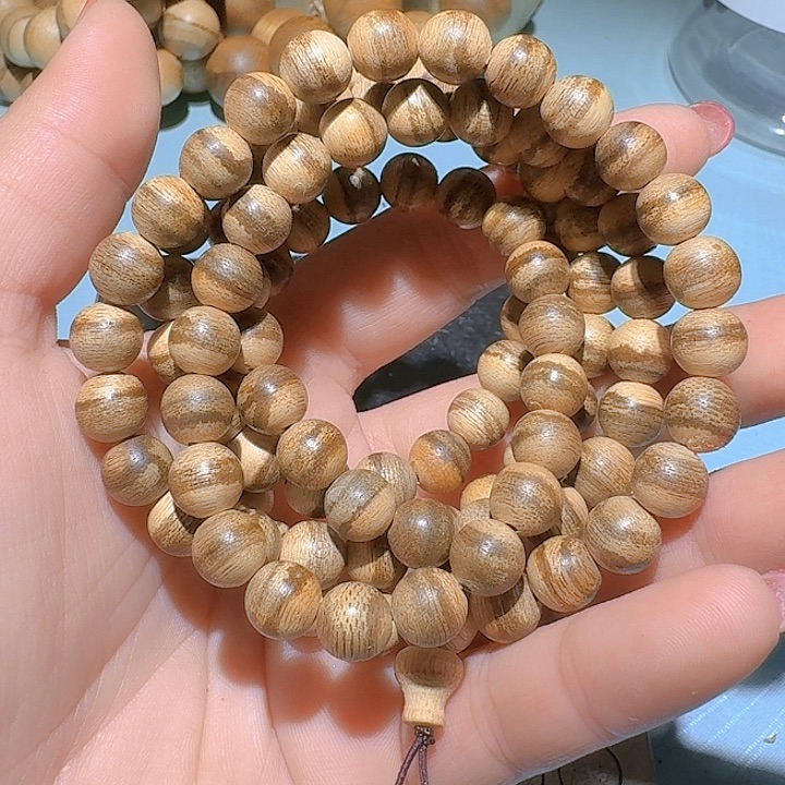 沉香手串小****8海南天然国香虫漏圆珠多圈0.8/20克