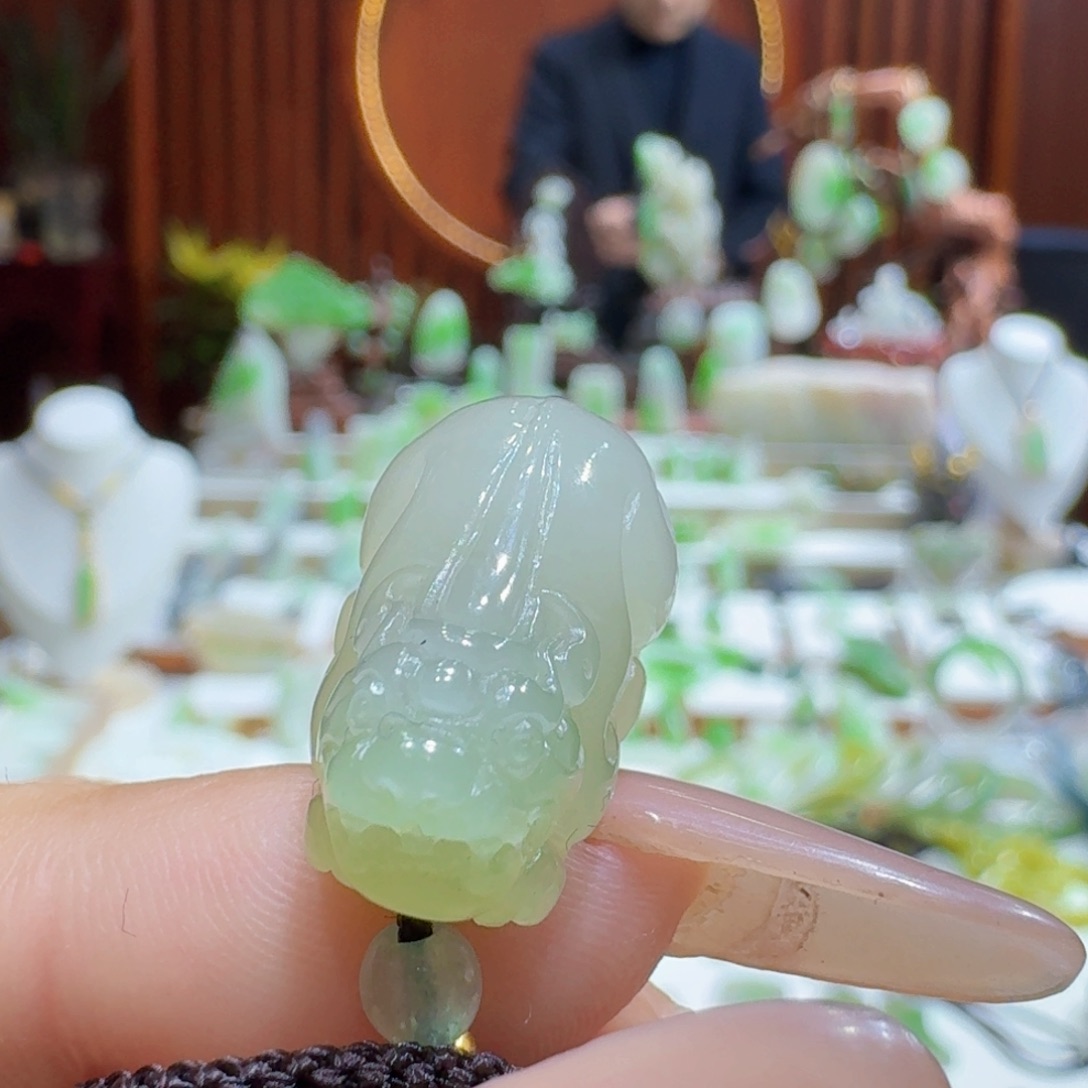 和田玉翠青貔貅未镶嵌