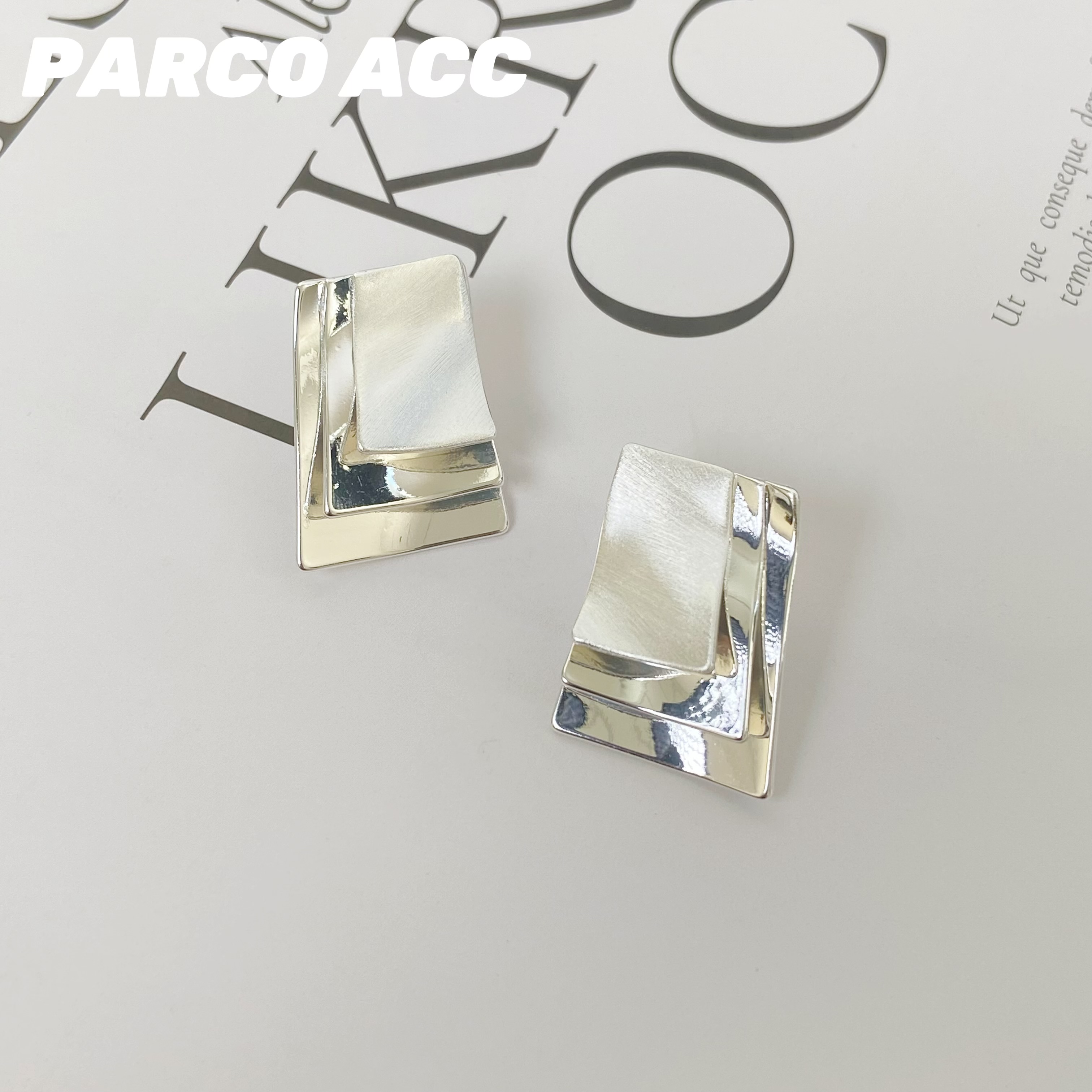 铜合金耳饰 E602  marble leo 层叠方块耳钉