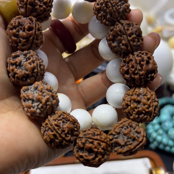 核桃手串/手链1.6带黄全品