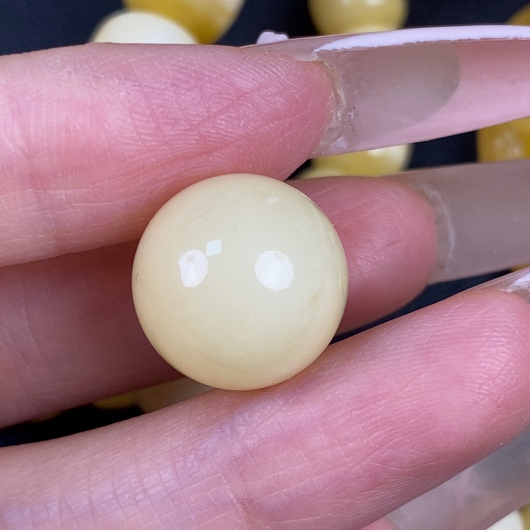 琥珀未镶嵌珠宝奇石138