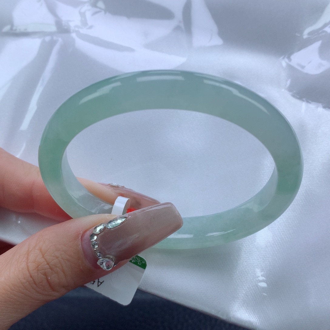 翡翠手镯未镶嵌53.3贵妃