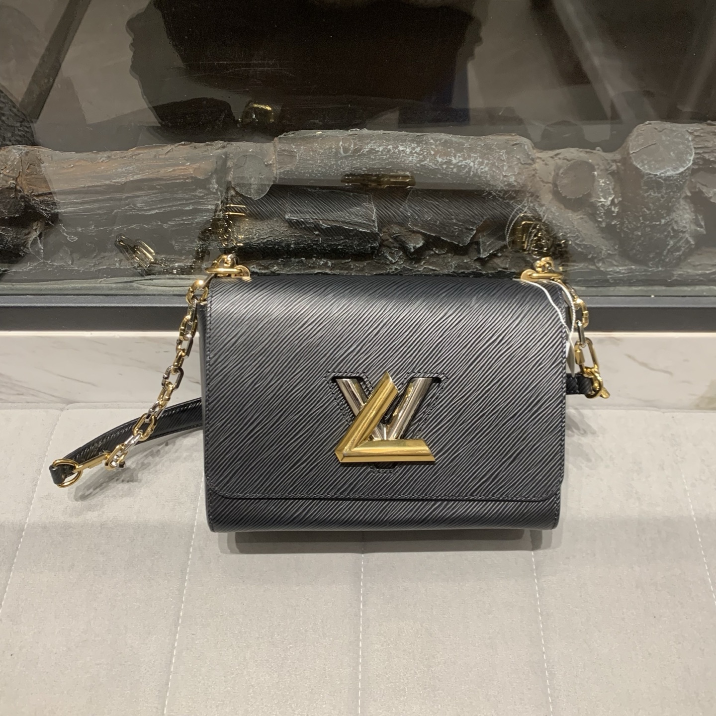 95新 LouisVuitton/路易威登 LV水波纹单肩包/98新/NB13676