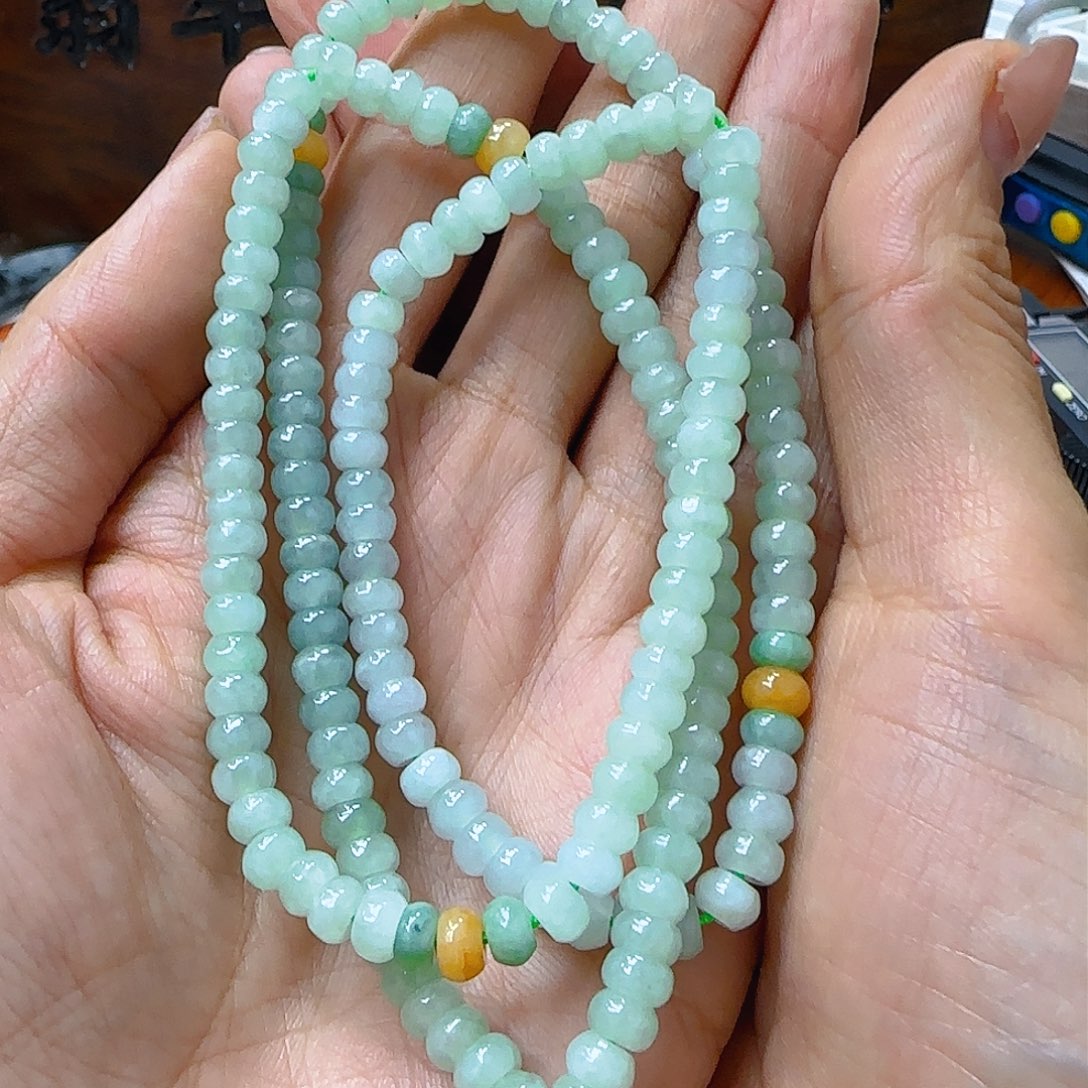 翡翠颈饰未镶嵌翡翠240