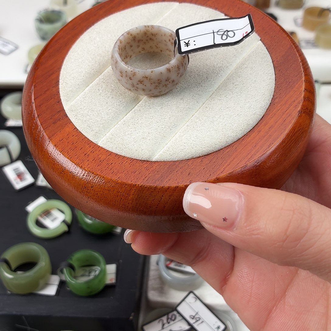 和田玉未镶嵌戒指Q122牛轧糖墩墩内径19.1港码20