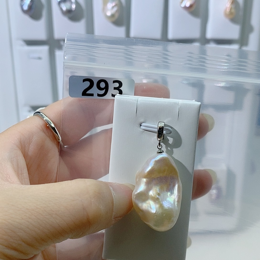 淡水珍珠合金颈饰