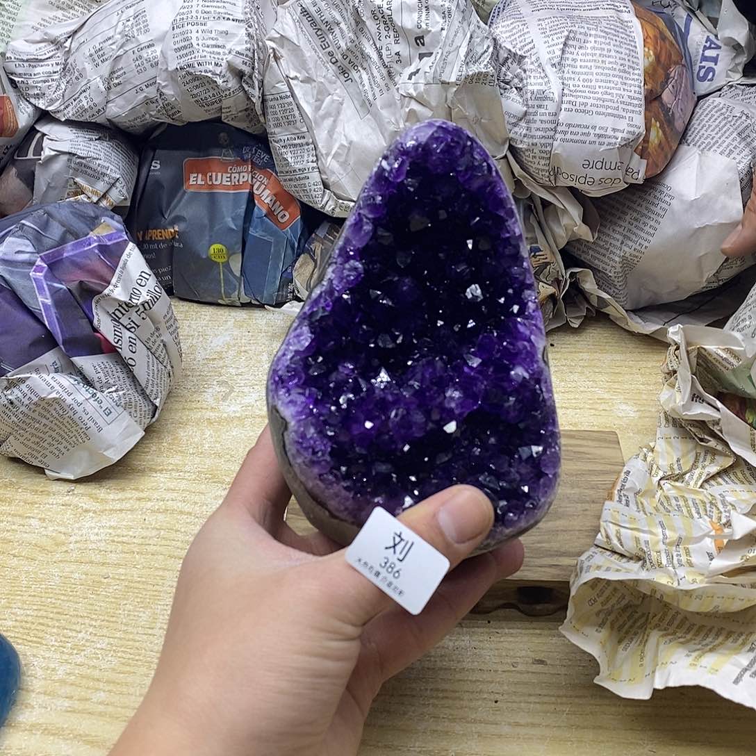 未镶嵌水晶珠宝半成品