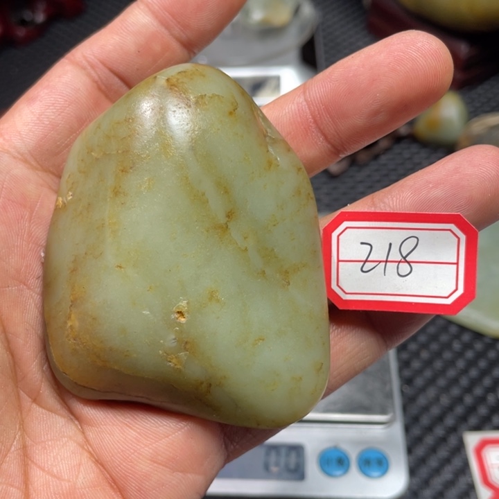 颈饰未镶嵌和田玉一****牙218