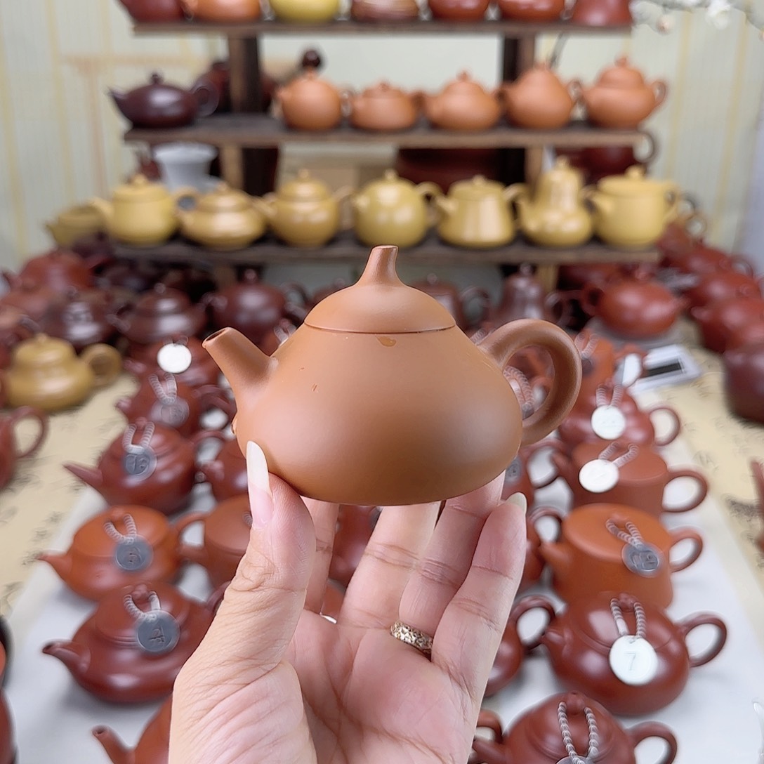 一***&紫砂茶壶鸡蛋黄茄瓜