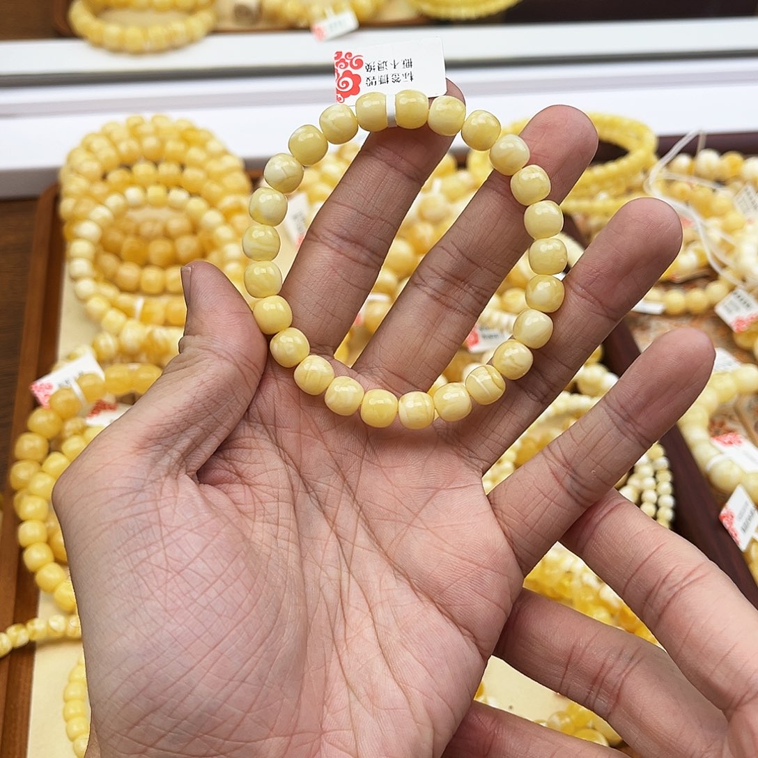 蜜蜡未镶嵌手串奶白浓蜡溶洞8.5mm*8mm