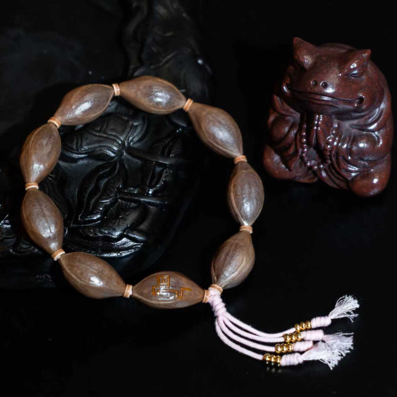 【赤兔】 狂野系列 咖红 梅林母树老料 橄榄核文玩手串