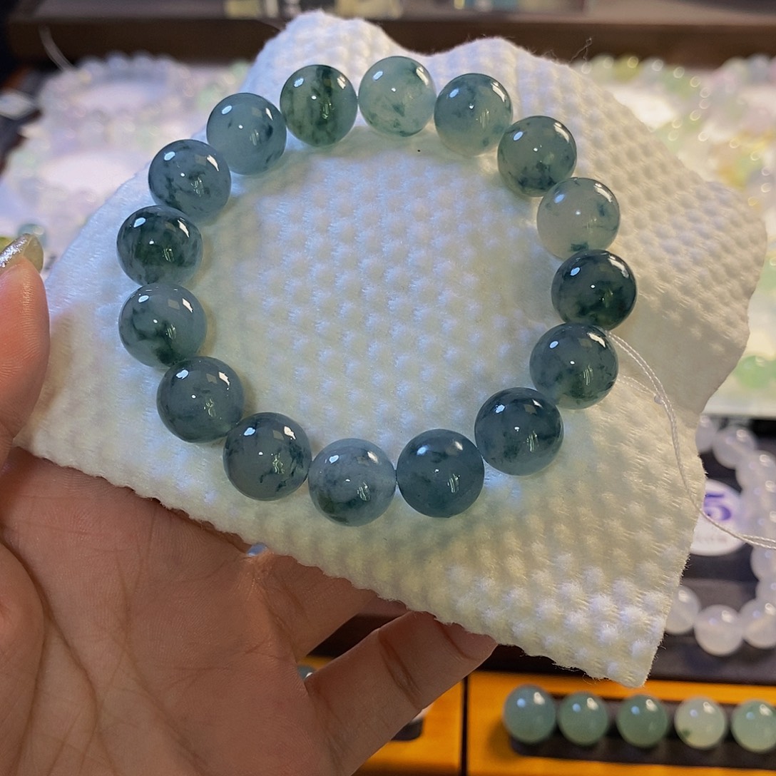 定制翡翠未镶嵌翡翠.