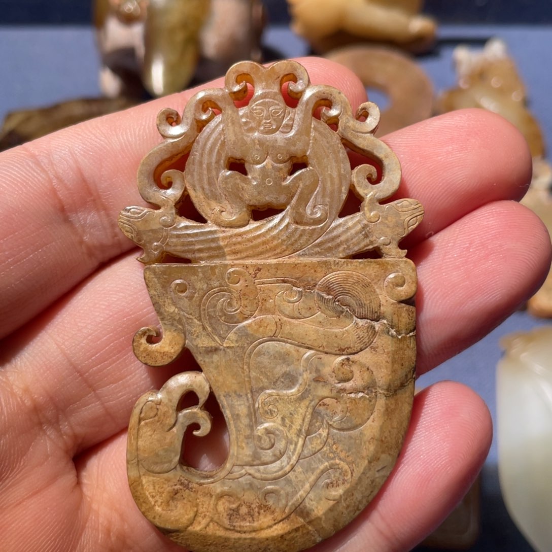 和田玉未镶嵌吊坠(不含链)