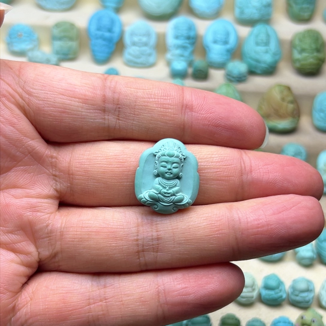 未镶嵌绿松石颈饰