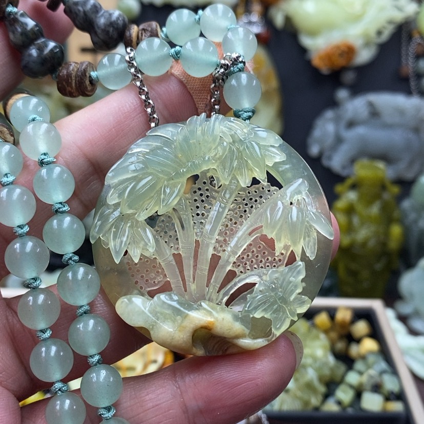 【闪购商品】蛇纹石玉吊坠未镶嵌