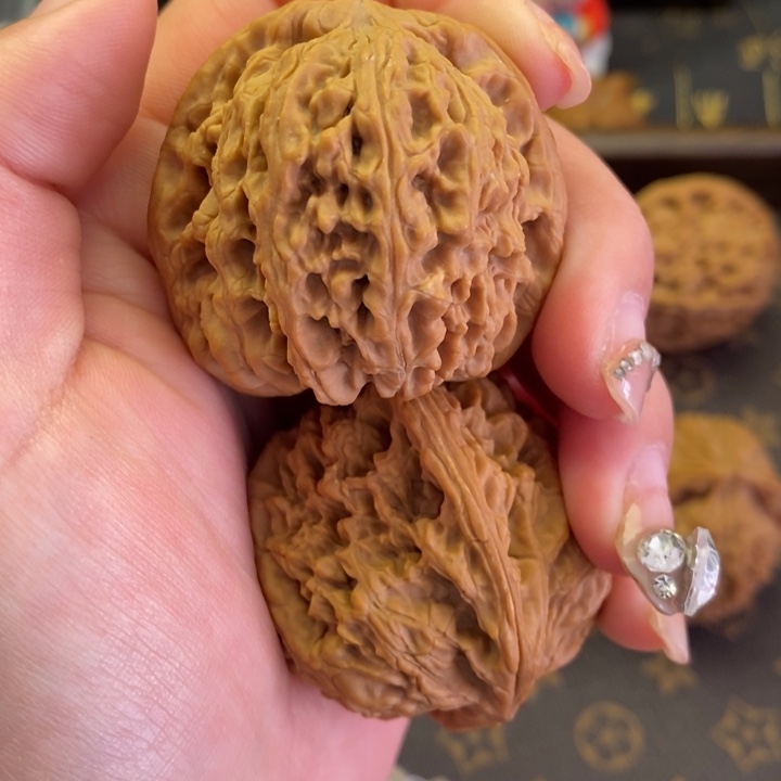 桃核把件用****1南疆石文玩核桃