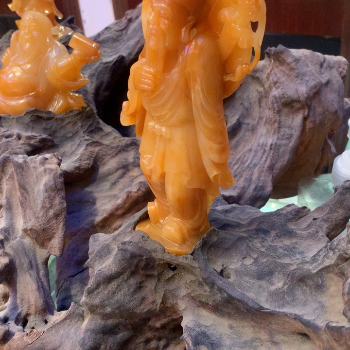 石英质玉（黄龙玉）未镶嵌颈饰