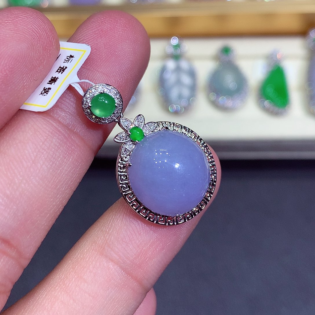 翡翠吊坠(不含链)18K金镶嵌