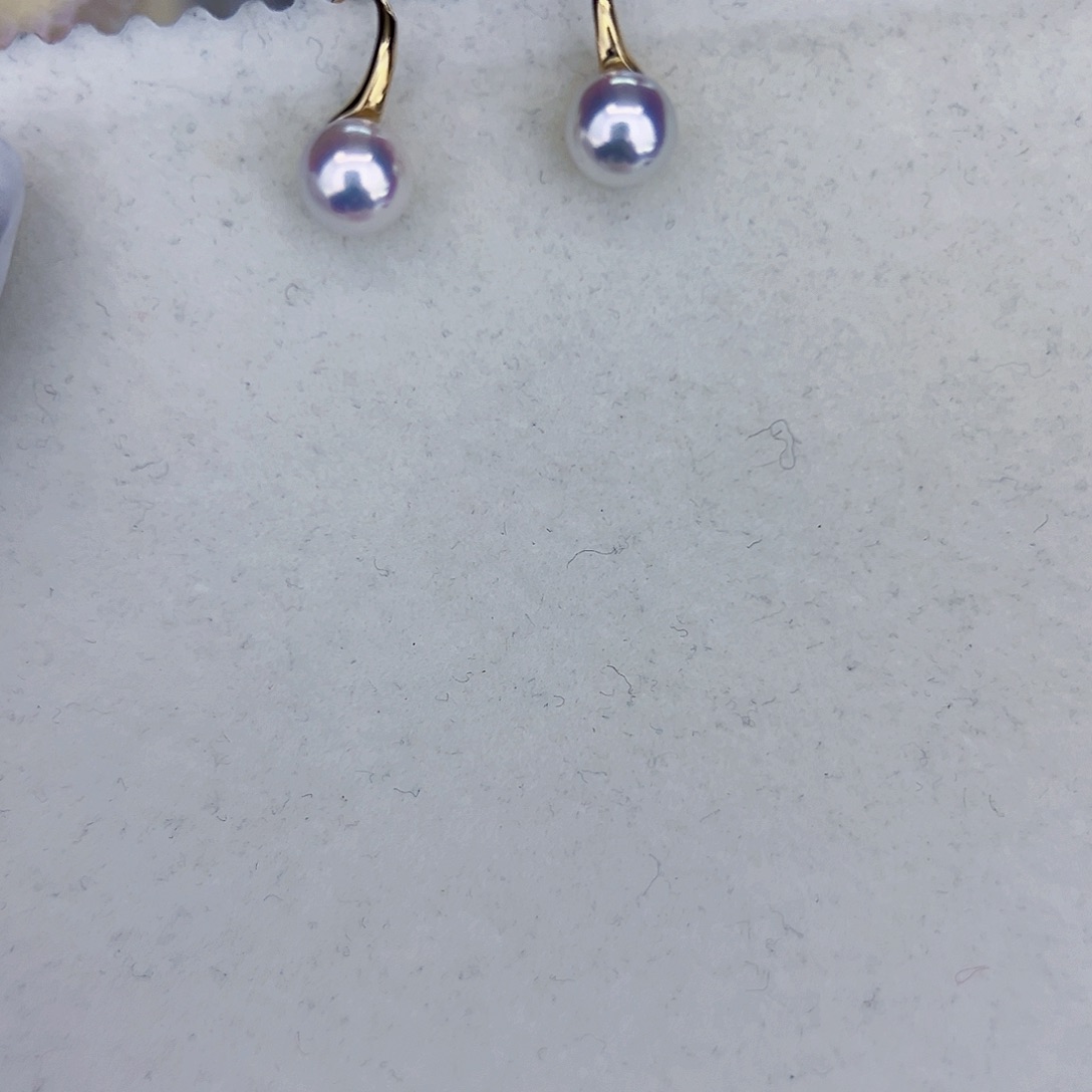 海水珍珠海水akoya高跟鞋耳勾7.5-8mm18K金镶嵌