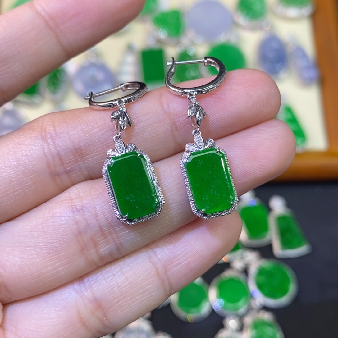 翡翠耳饰18K金镶嵌耳坠耳包