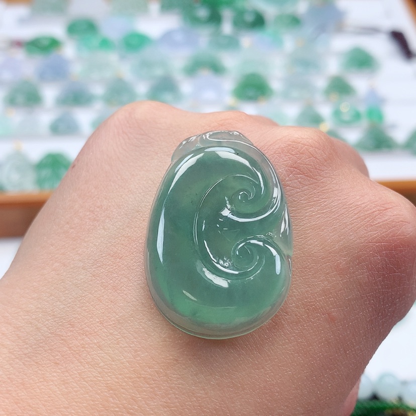 【闪购商品】翡翠吊坠(不含链)未镶嵌