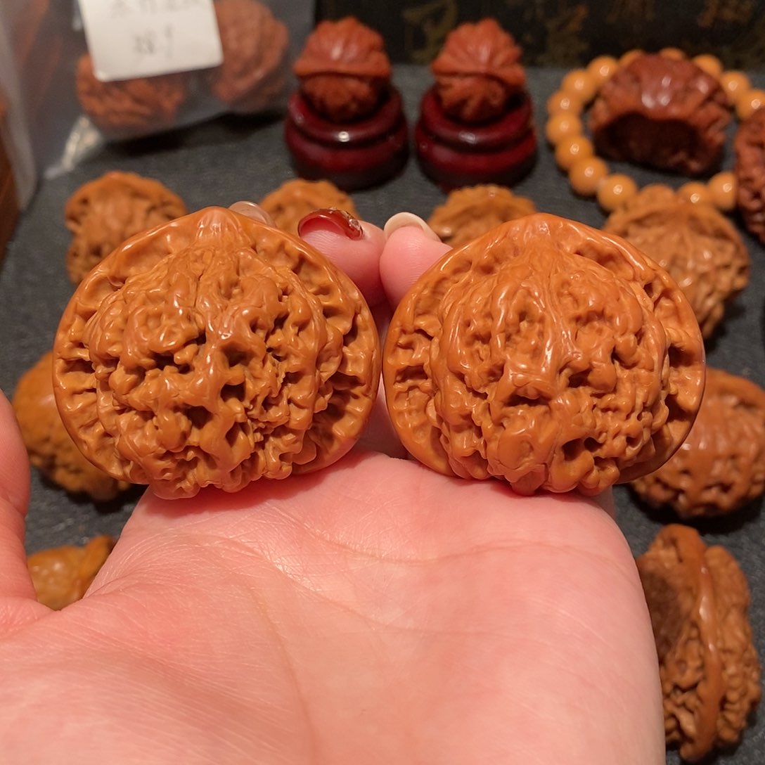 文玩核桃吊坠龙鼎官帽