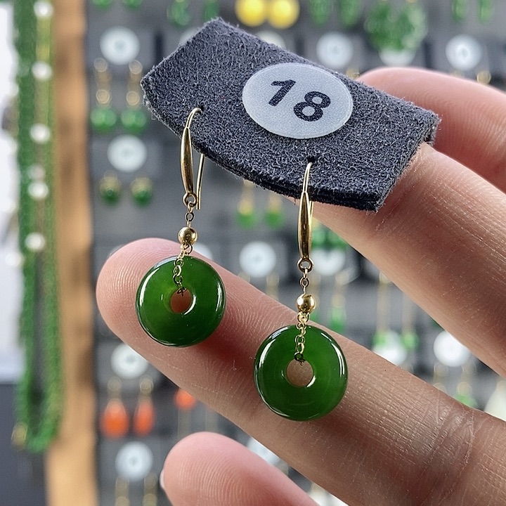 和田玉耳饰18K金镶嵌