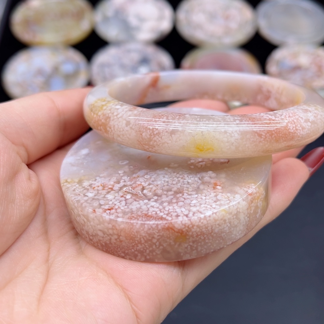 玛瑙/玉髓手镯未镶嵌6263