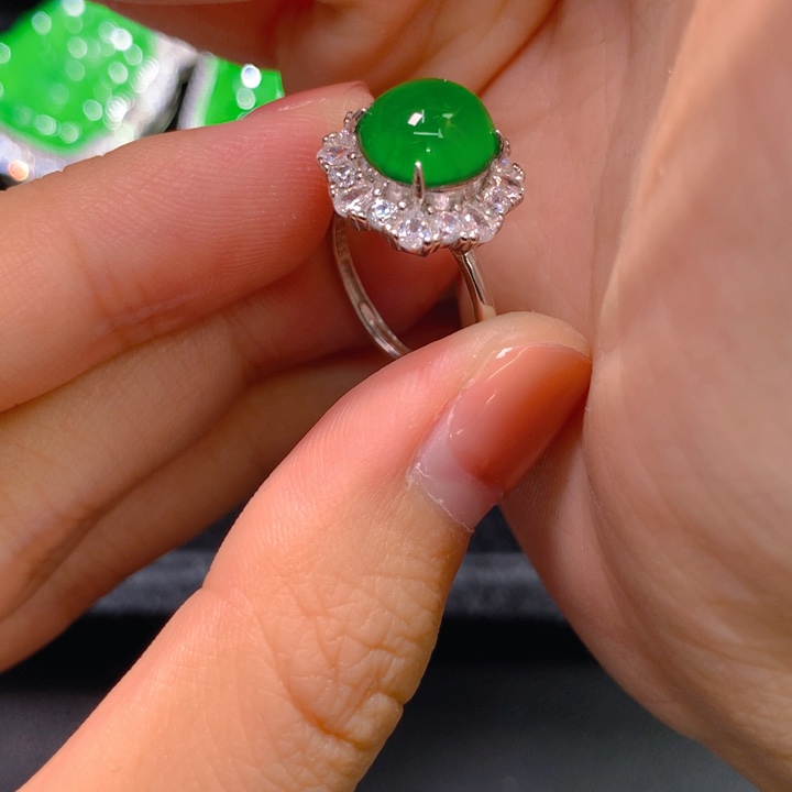 石***莉翡翠银S925镶嵌戒指一个