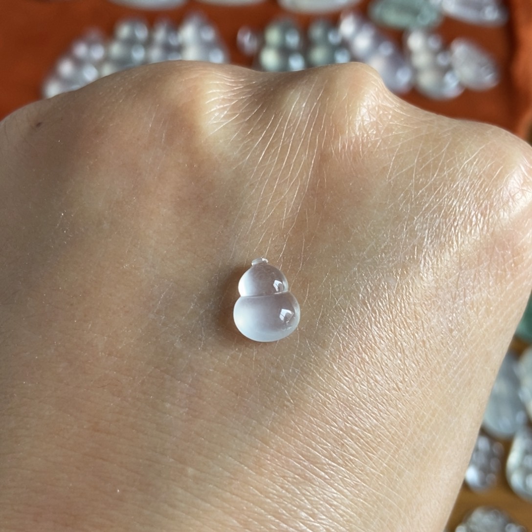 颈饰未镶嵌翡翠小*