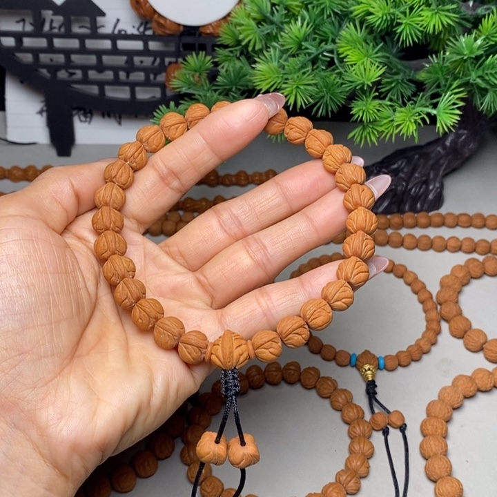 桃核手串玉龙脊手持