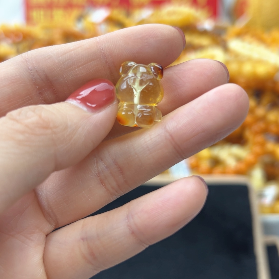 琥珀珠宝奇石未镶嵌