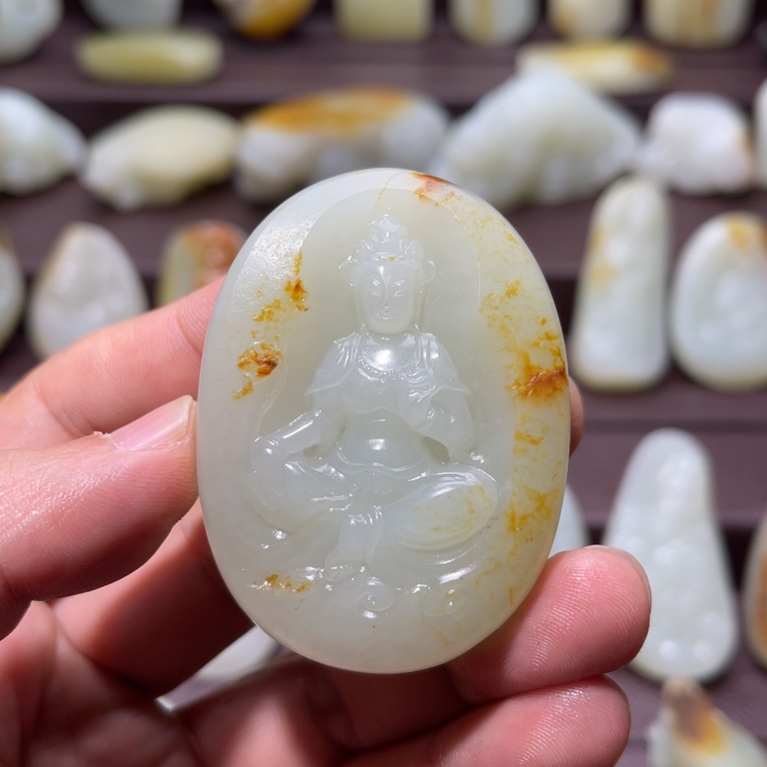 和田玉未镶嵌颈饰