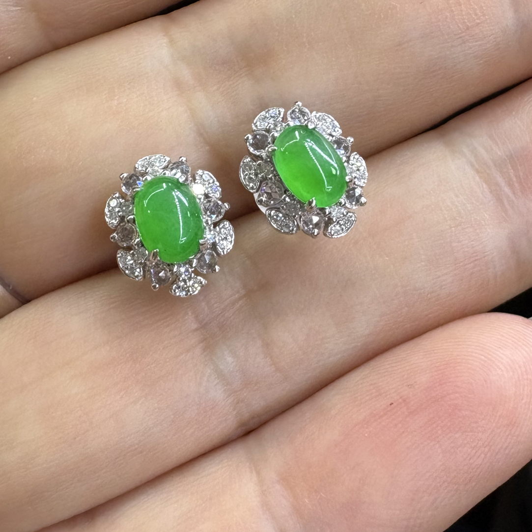 缅甸天然翡翠耳钉18k镶嵌