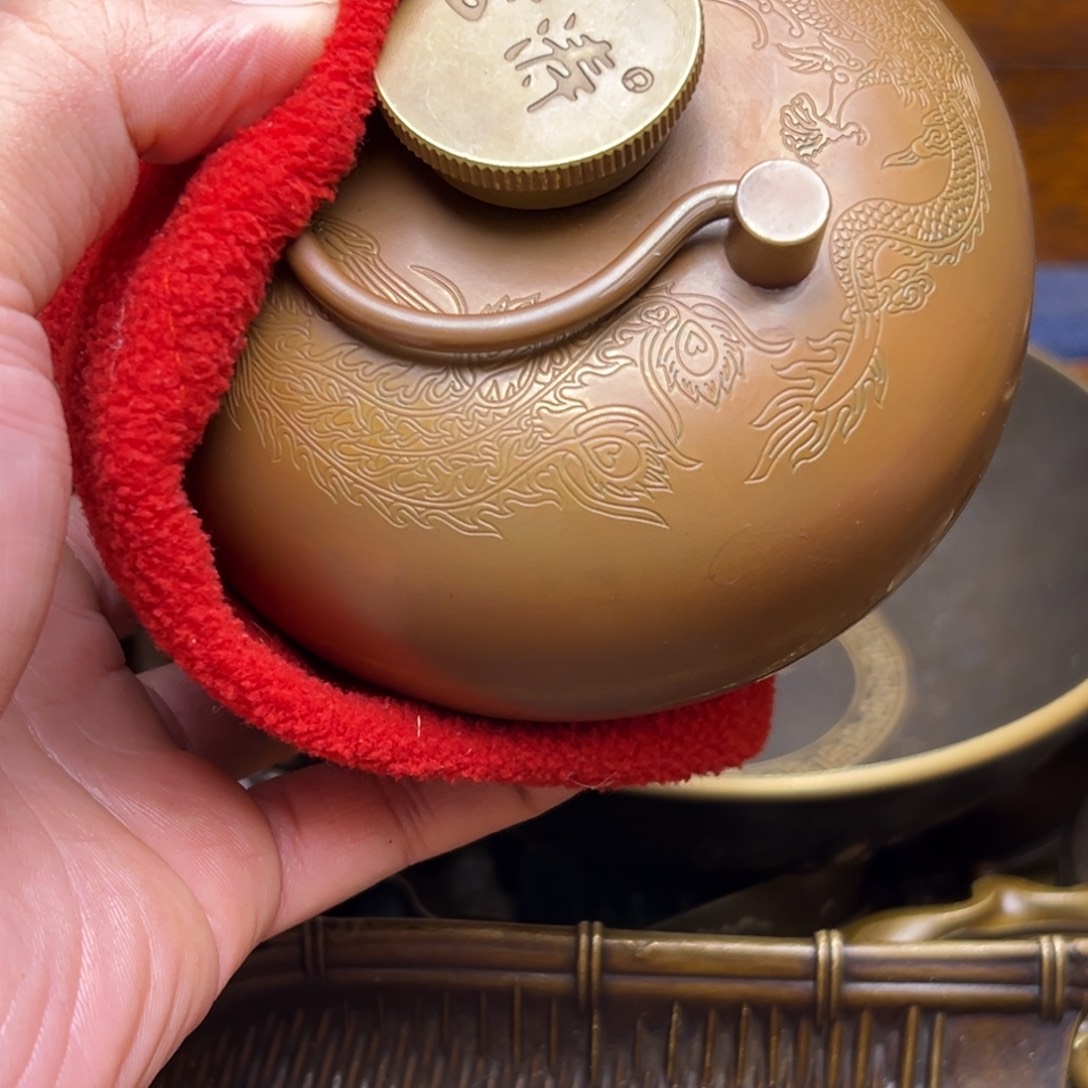 精美铜器点击下单