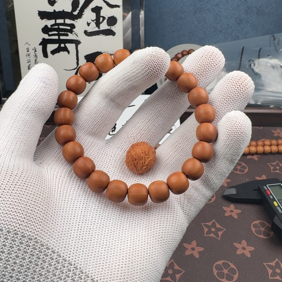 刺***客手串猴头核桃反油老邢带配饰