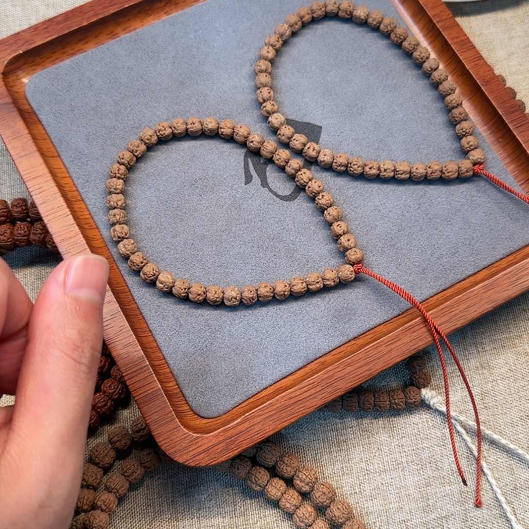 金刚菩提吊坠英***鬼佛手