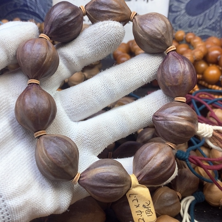 手串/手链橄榄核佳**5，四花2.4×2.7