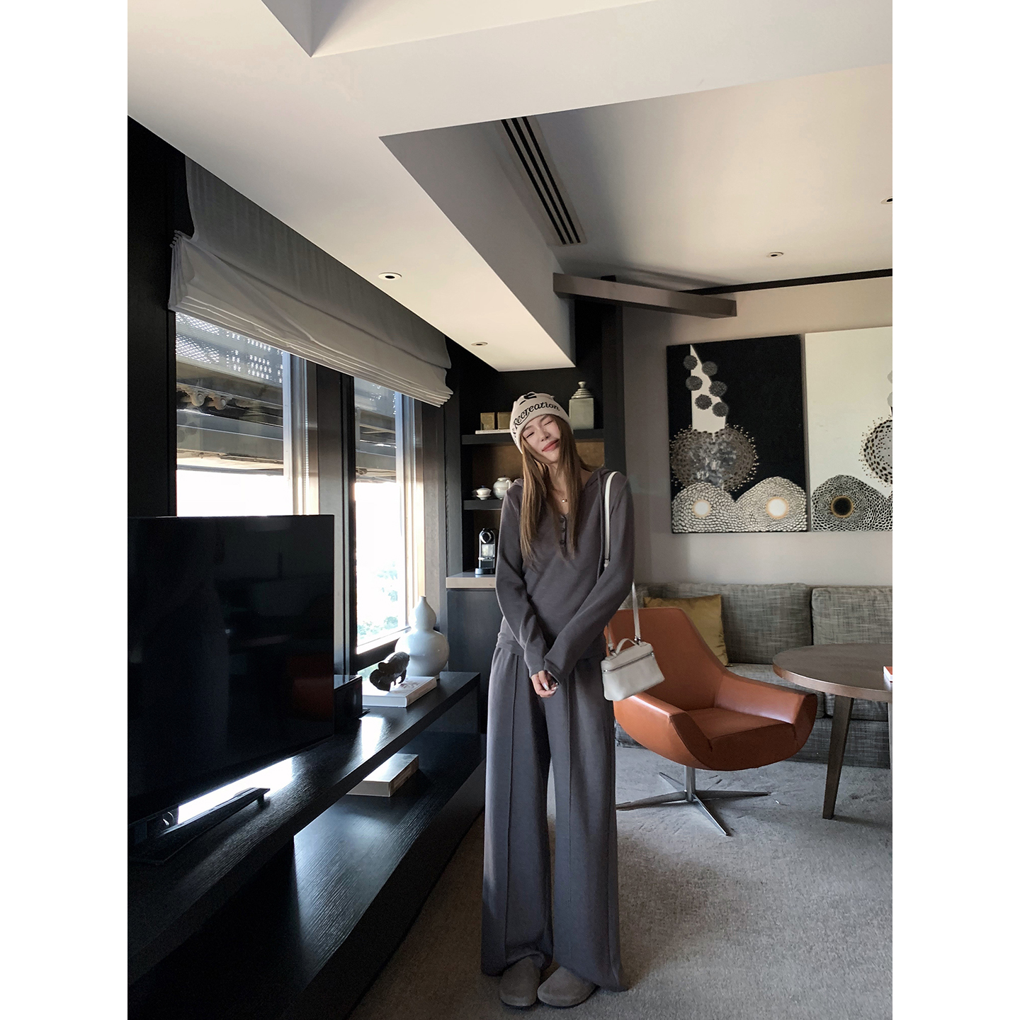 小君君布兰妮 松弛主义/lu系抓绒连帽上衣加超模瘦瘦裤