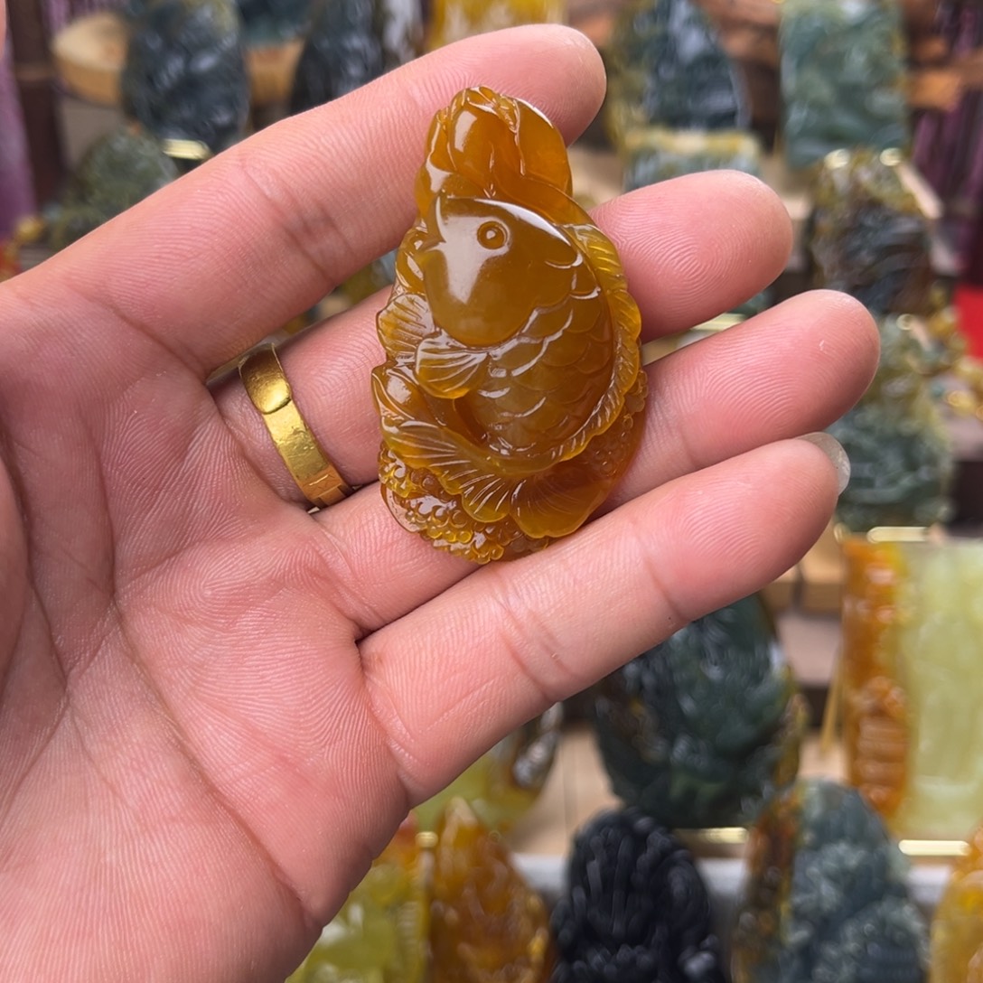 未镶嵌蛇纹石玉颈饰